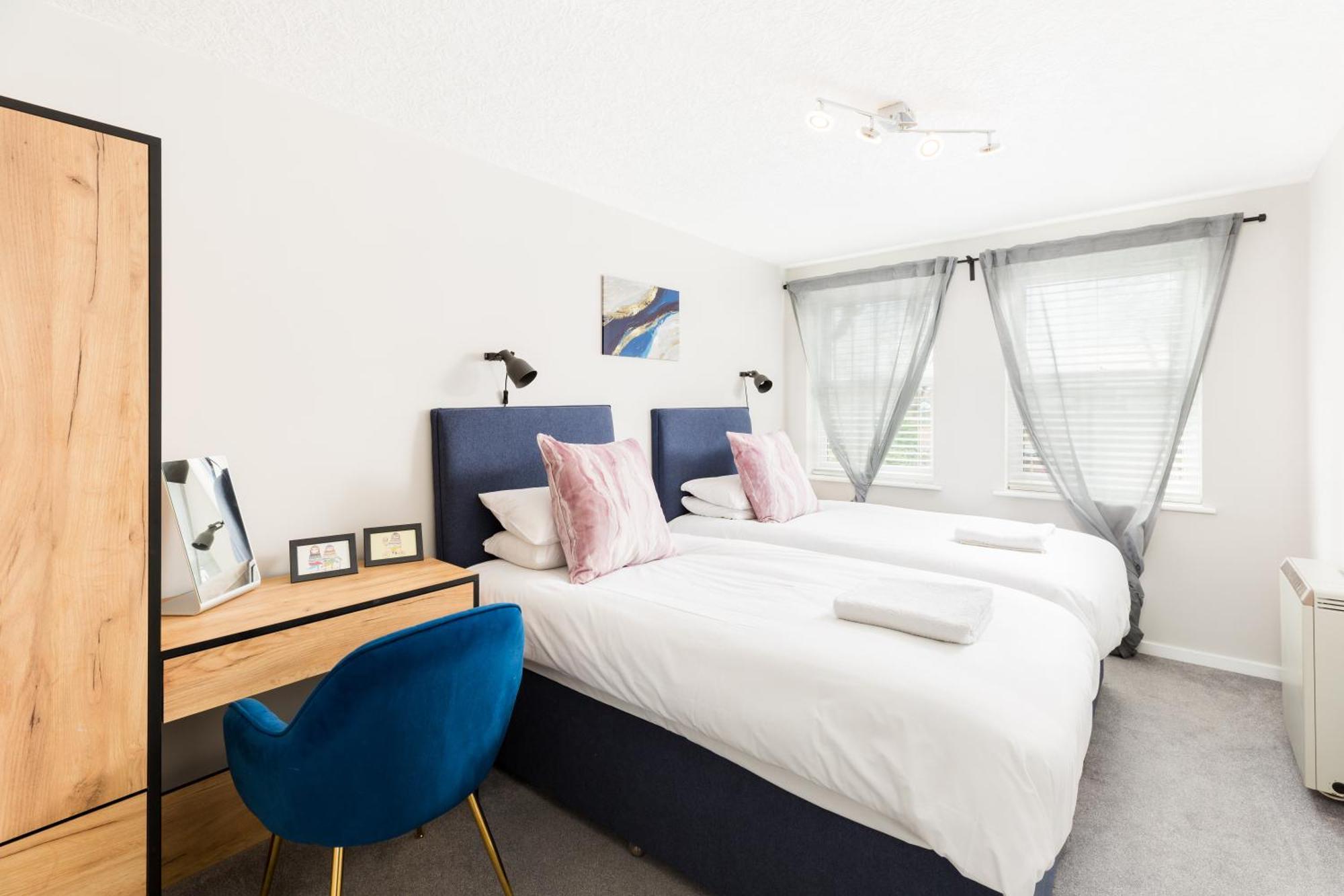 Modern 2-Bedroom Apartments With Free Parking In Leamington Spa Extérieur photo