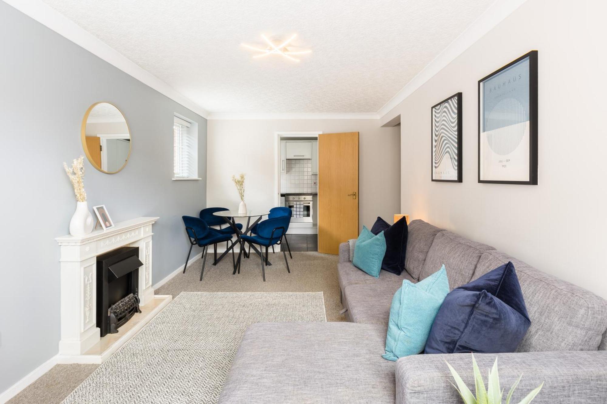 Modern 2-Bedroom Apartments With Free Parking In Leamington Spa Extérieur photo
