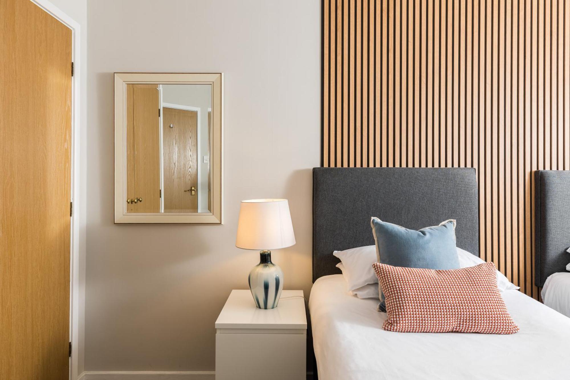 Modern 2-Bedroom Apartments With Free Parking In Leamington Spa Extérieur photo