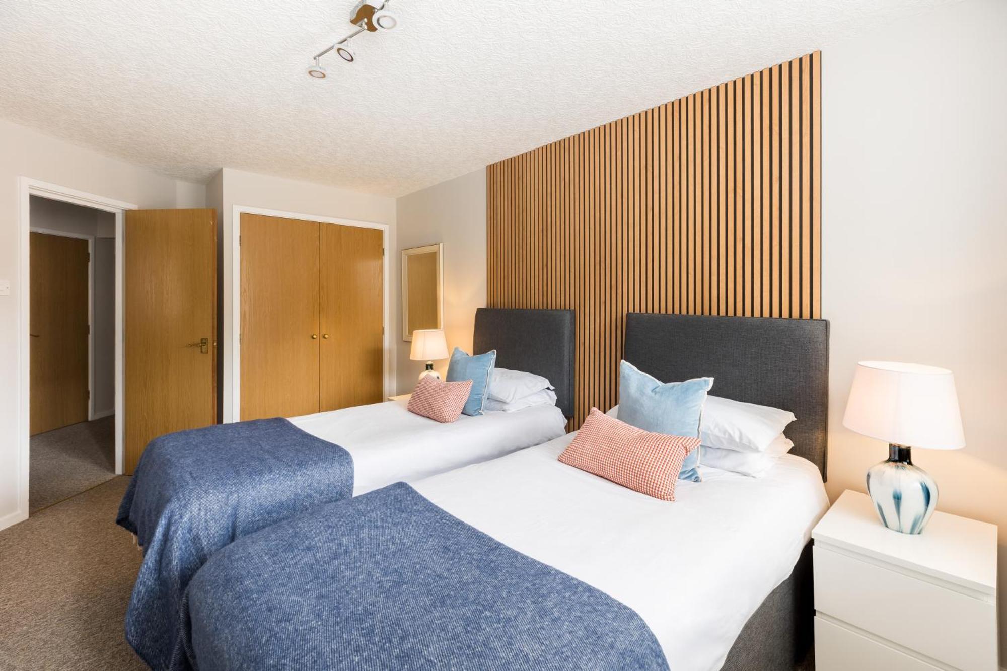 Modern 2-Bedroom Apartments With Free Parking In Leamington Spa Extérieur photo