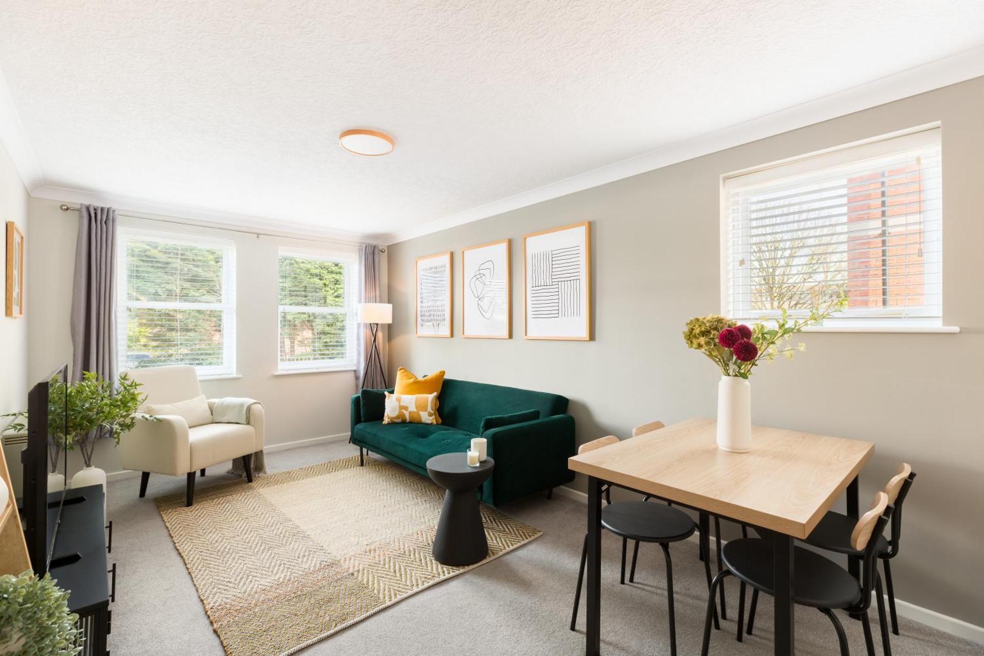 Modern 2-Bedroom Apartments With Free Parking In Leamington Spa Extérieur photo